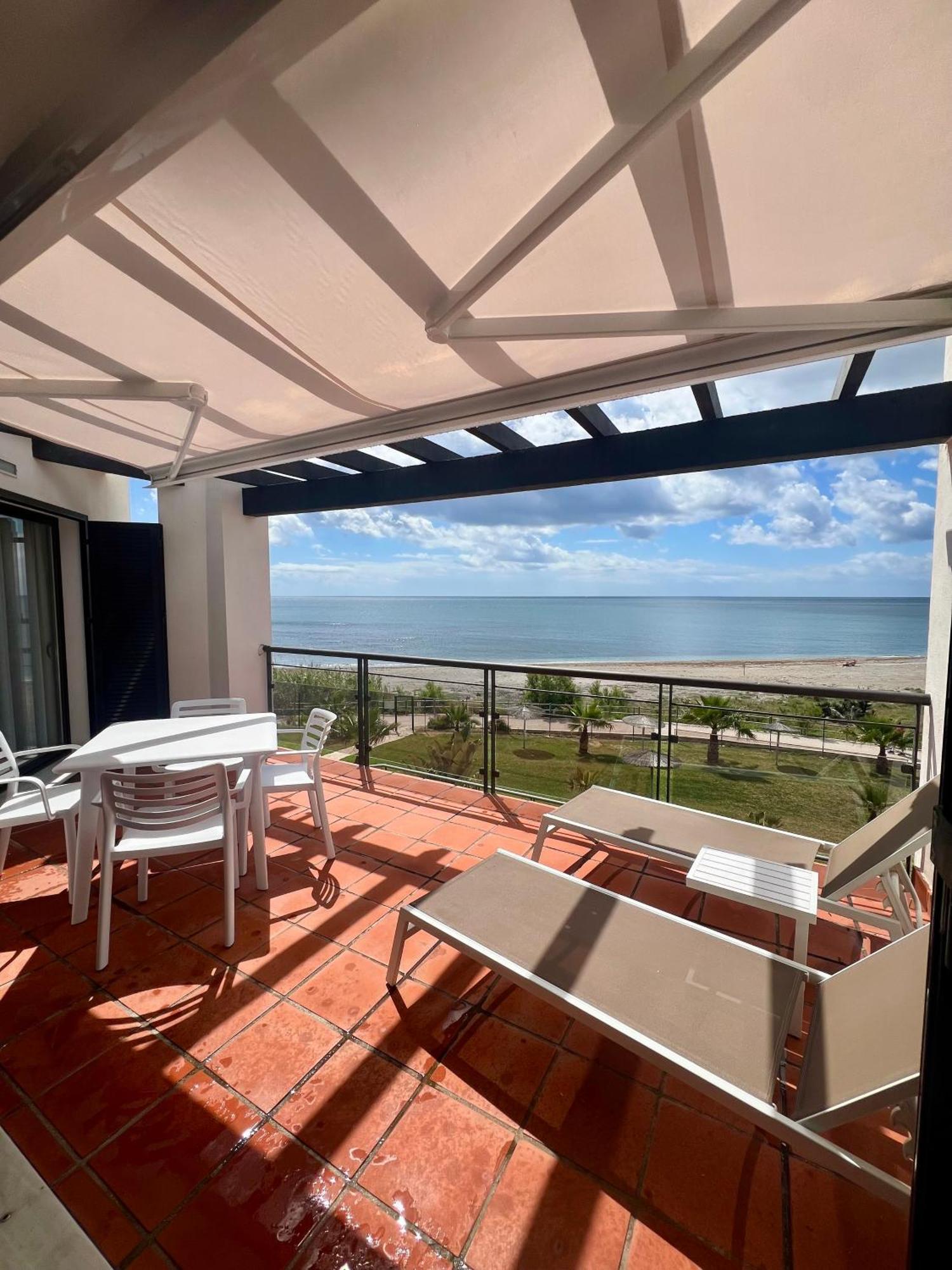Apartamento Vista Mar กาซาเรส ภายนอก รูปภาพ